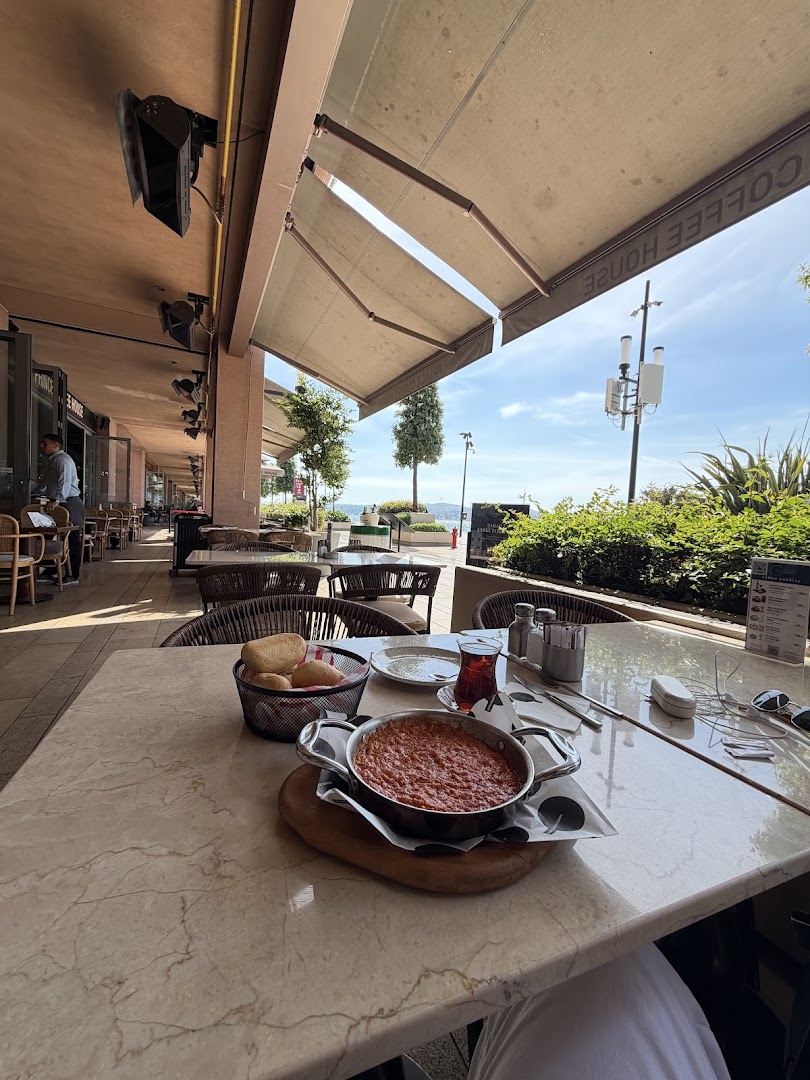 Prince Coffee House · Fotoğraflar 11